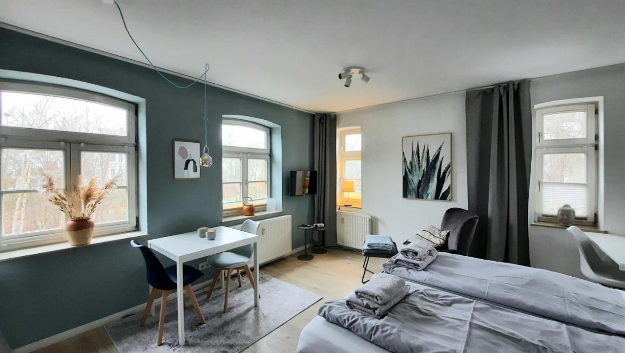 Kvartier2 In Top-Lage, 5 Min Zur Bali-Therme Und Gop, Hdz, Arbeitsplatz, Boxspringbett Бад Ойнхаузен Екстериор снимка